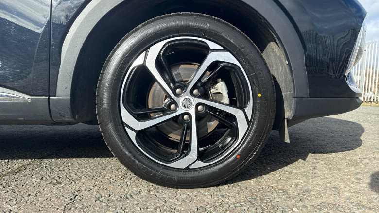 MG HS 1.5 T-GDI PHEV Trophy 5dr Auto Hatchback